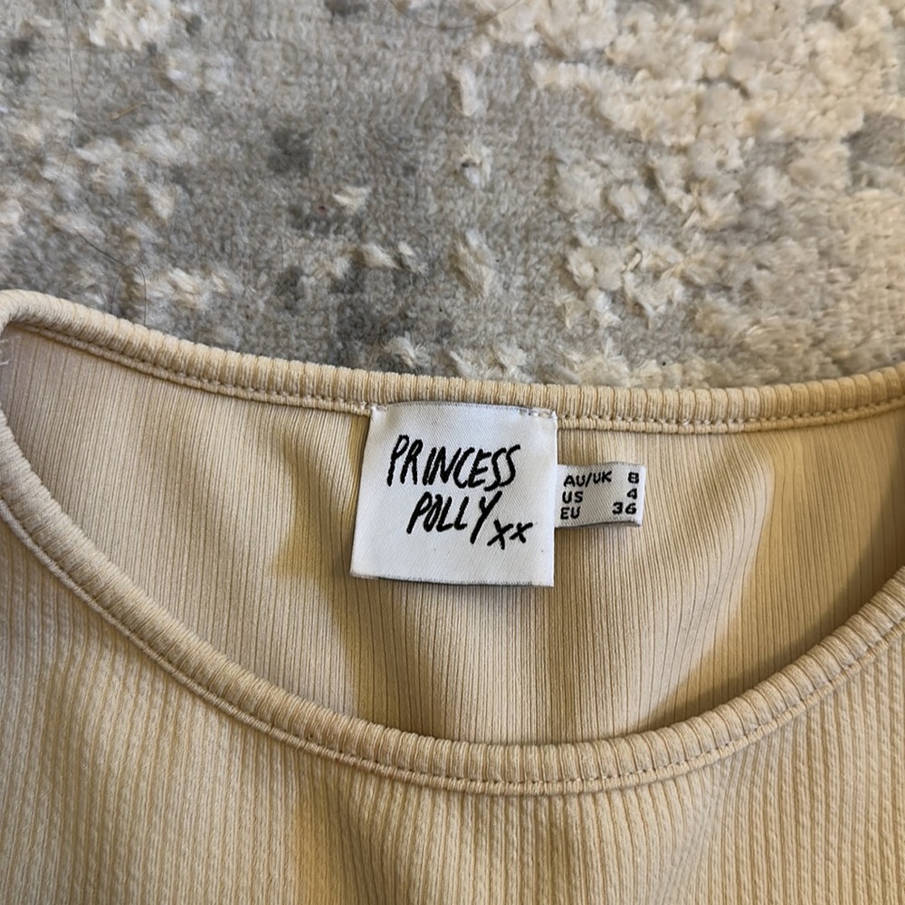 Princess Polly basic tank - Picture 2 of 2